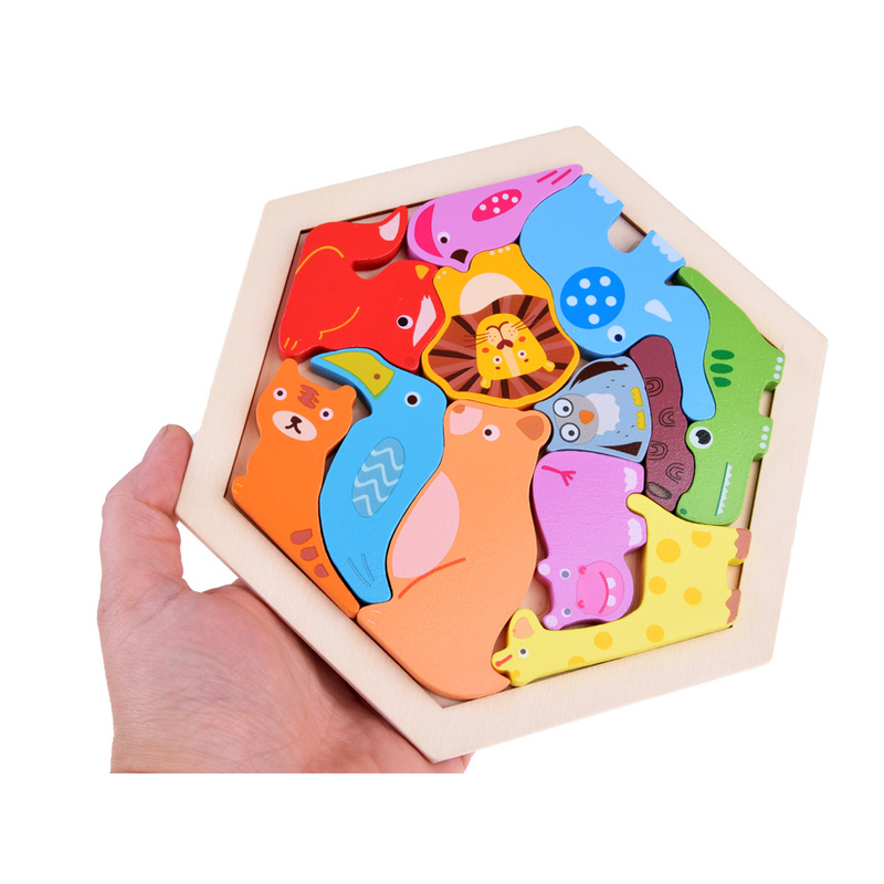 Värviline puidust puzzle - loomad