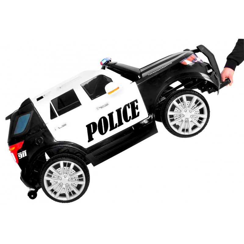 Laste politsei maasturi elektriauto