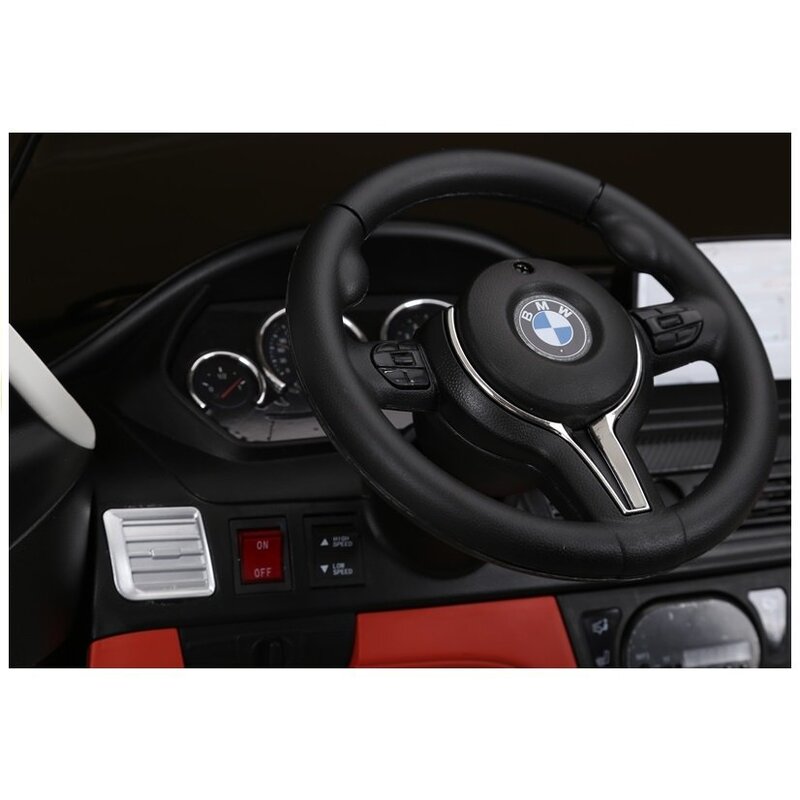BMW X6M ühekohaline elektriauto, mustaks lakitud